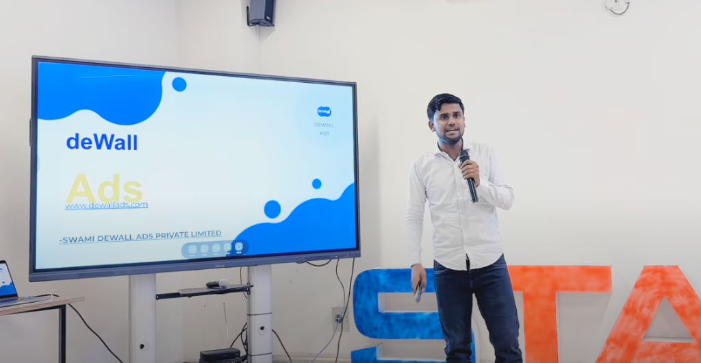 deWall Ads Presentation